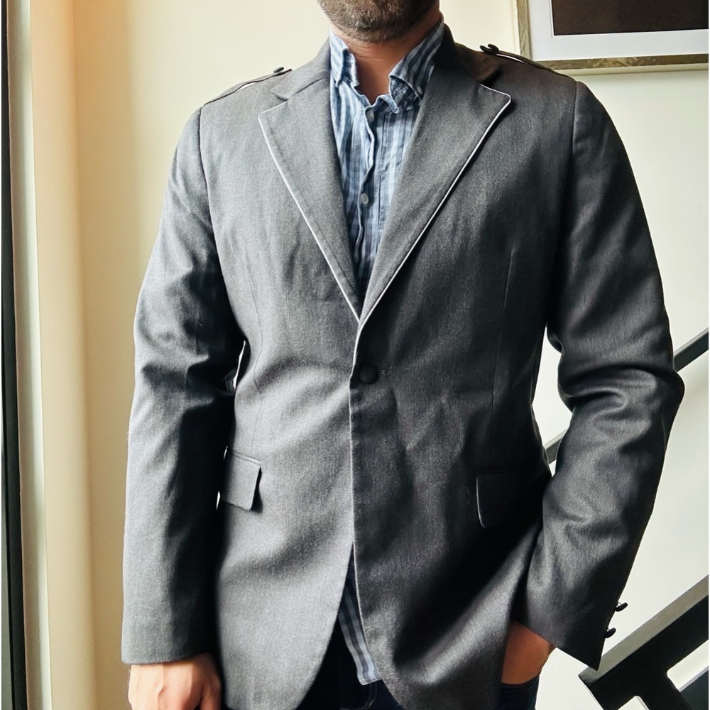 MODERN AMUSEMENT Tuxedo Jacket Sample